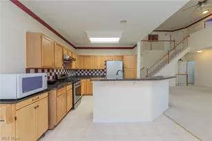 38467 Renwood Ave, Avon, OH 44011 - Photo 12