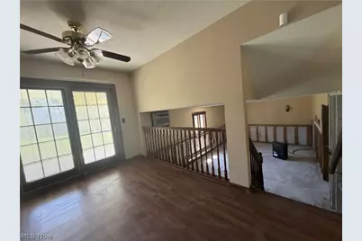 615 Bowling Green Circle, Elyria, OH 44035 - Photo 6