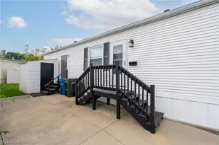 45 Flamingo Ave, Amherst, OH 44001 - Photo 24