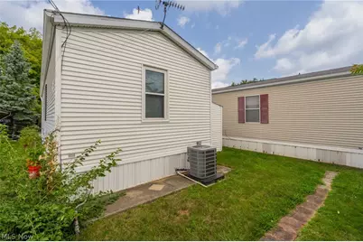 45 Flamingo Avenue, Amherst, OH 44001 - Photo 28