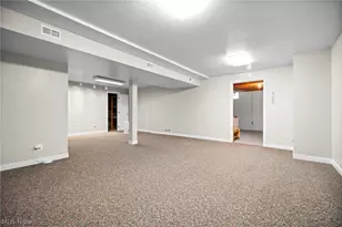 506 Letchworth Dr, Akron, OH 44303 - Photo 38