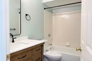 5830 Ridgeview Ln, Willoughby, OH 44094 - Photo 16