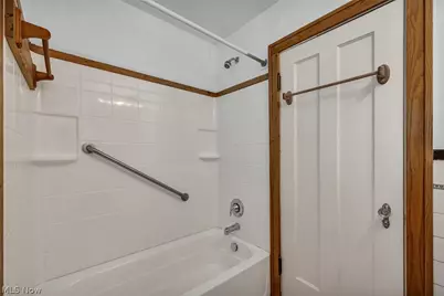 3295 Glencairn Road, Huber Heights, OH 44122 - Photo 20