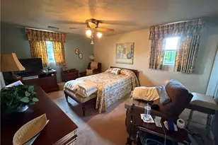49261 S Park Cir, East Liverpool, OH 43920 - Photo 14