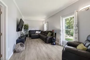 4185 Lake Vista Rd, Akron, OH 44319 - Photo 8
