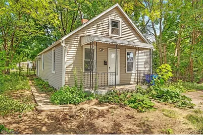 2408 Castle Avenue, Loveland, OH 44113 - Photo 2