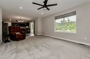 8860 Williams Rd, Chardon, OH 44024 - Photo 12