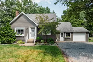 347 Bahlor St SW, Sugarcreek, OH 44681 - Photo 2