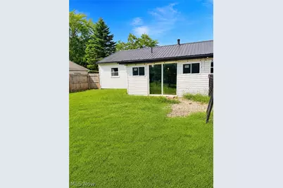 2708 19th Street NE, Canton, OH 44705 - Photo 4