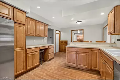 924 Pittsburg Avenue NW, North Canton, OH 44720 - Photo 8