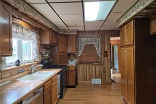1472 Northeast Ave, Tallmadge, OH 44278 - Photo 4