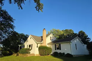 1472 Northeast Ave, Tallmadge, OH 44278 - Photo 2
