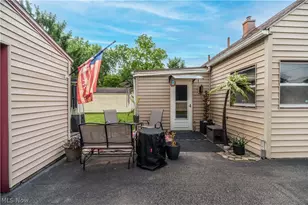 185 N Main St, Austintown, OH 44515 - Photo 30