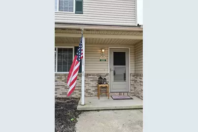 820 Doty Drive, Wadsworth, OH 44281 - Photo 2