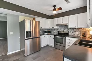 820 Doty Dr, Wadsworth, OH 44281 - Photo 8