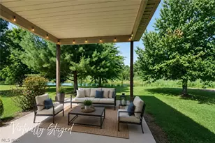 558 Mountain Lion Dr, LaGrange, OH 44050 - Photo 32