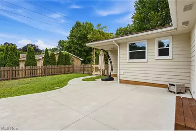 4828 Echoglenn Street NW, North Canton, OH 44720 - Photo 36