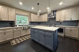 10990 Mayfield Rd, Chardon, OH 44024 - Photo 10