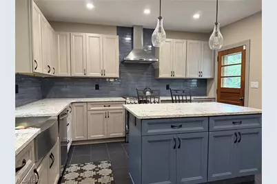 10990 Mayfield Road, Chardon, OH 44024 - Photo 6