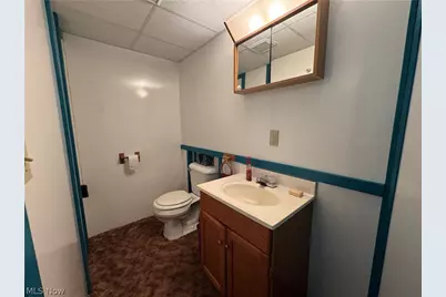 6385 Harbor Drive NW, Canton, OH 44718 - Photo 38