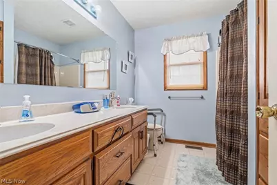 6385 Harbor Drive NW, Canton, OH 44718 - Photo 32