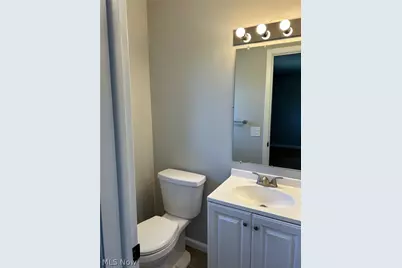 17914 Chagrin Boulevard, Huber Heights, OH 44122 - Photo 16