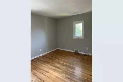 17914 Chagrin Boulevard, Huber Heights, OH 44122 - Photo 26