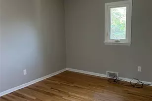 17914 Chagrin Blvd, Huber Heights, OH 44122 - Photo 26