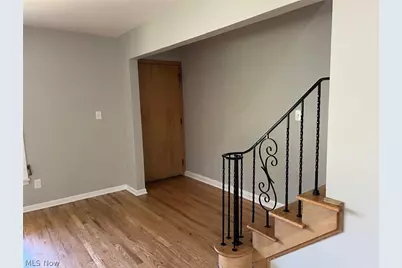 17914 Chagrin Boulevard, Huber Heights, OH 44122 - Photo 10