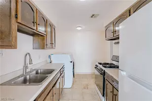12900 Lake Ave, Oakwood, OH 44107 - Photo 12