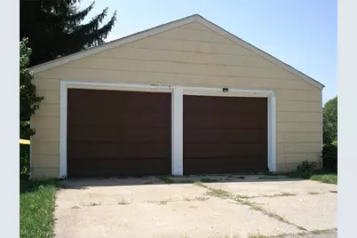 852 S Broadway, Geneva, OH 44041 - Photo 4