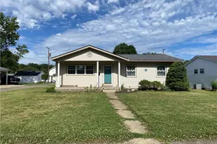 917 Kaderly St NW, New Philadelphia, OH 44663 - Photo 2