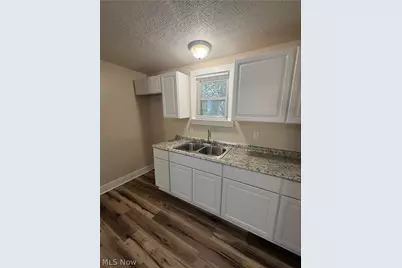 1152 Manning Avenue, Akron, OH 44307 - Photo 6