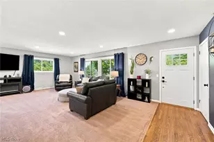 18082 Kenston Lake Dr, Chagrin Falls, OH 44023 - Photo 10