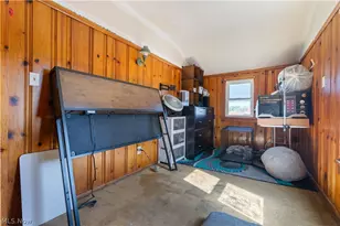 267 26th St NW, Barberton, OH 44203 - Photo 4