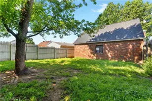 267 26th St NW, Barberton, OH 44203 - Photo 30