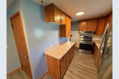 4284 Swallen Avenue, Louisville, OH 44641 - Photo 14