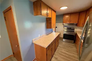 4284 Swallen Ave, Louisville, OH 44641 - Photo 14