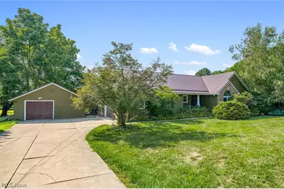 6031 Woodcrest Avenue NE, Canton, OH 44721 - Photo 30