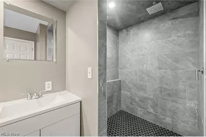 6031 Woodcrest Avenue NE, Canton, OH 44721 - Photo 22