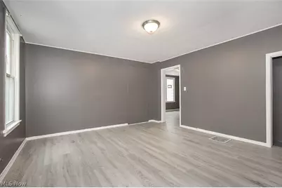 5817 Prosser Avenue, Loveland, OH 44103 - Photo 6
