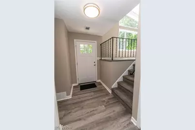 1291 Winhurst Drive, Akron, OH 44313 - Photo 2