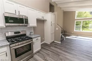 1291 Winhurst Dr, Akron, OH 44313 - Photo 10