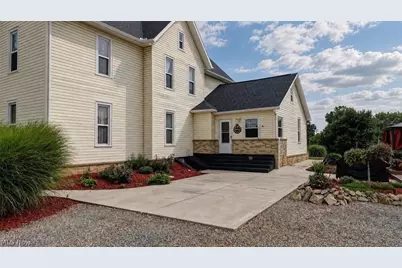 1031 Stonecreek Road SW, New Philadelphia, OH 44663 - Photo 4