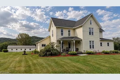 1031 Stonecreek Road SW, New Philadelphia, OH 44663 - Photo 2