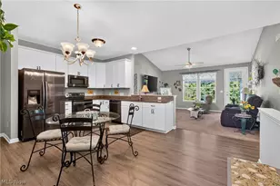 267 Oakview Cir, Tallmadge, OH 44278 - Photo 4