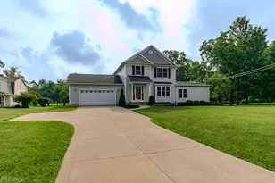 1331 Bennett Rd, Madison, OH 44057 - Photo 2