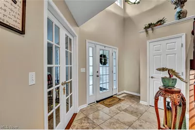 309 Lake Breeze Cove, Eastlake, OH 44095 - Photo 10