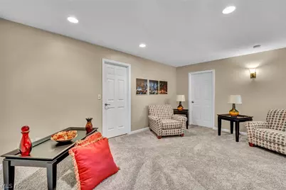 309 Lake Breeze Cove, Eastlake, OH 44095 - Photo 26
