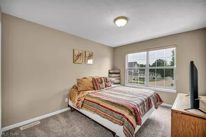 309 Lake Breeze Cove, Eastlake, OH 44095 - Photo 24